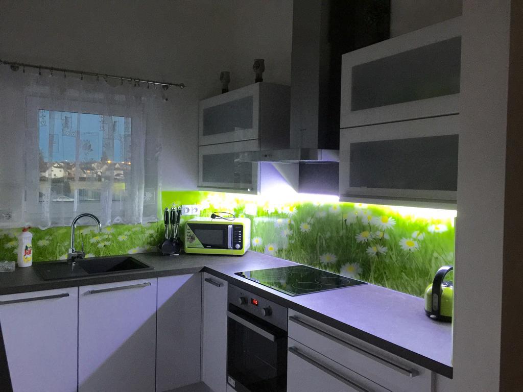 Apartman Na Lukach - Kopretina เชบอนย์ ภายนอก รูปภาพ